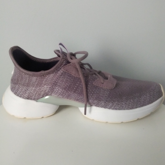 ADIDAS- Cloudfoam Pure- Mauve Athletic Shoes - Picture 2 of 9